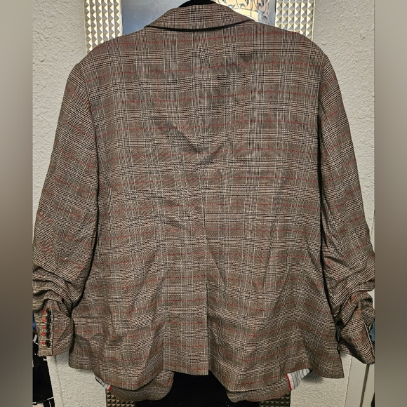 1. State Women's Brown Plaid Blazer - Picture 2 of 6